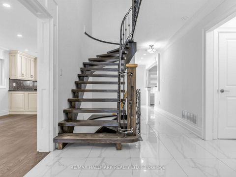 Photo 1 at 287 Andy Crescent, Elder Mills, Vaughan