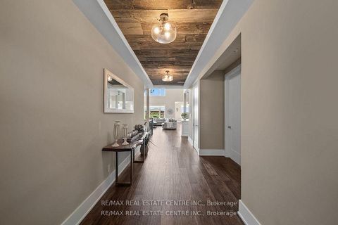 Photo 10 at 303 Sunnybrae Avenue, Stroud, Innisfil
