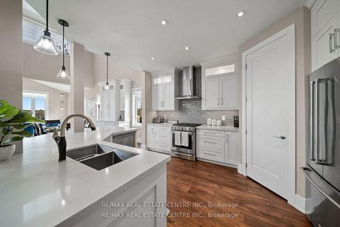Photo 13 at 303 Sunnybrae Avenue, Stroud, Innisfil