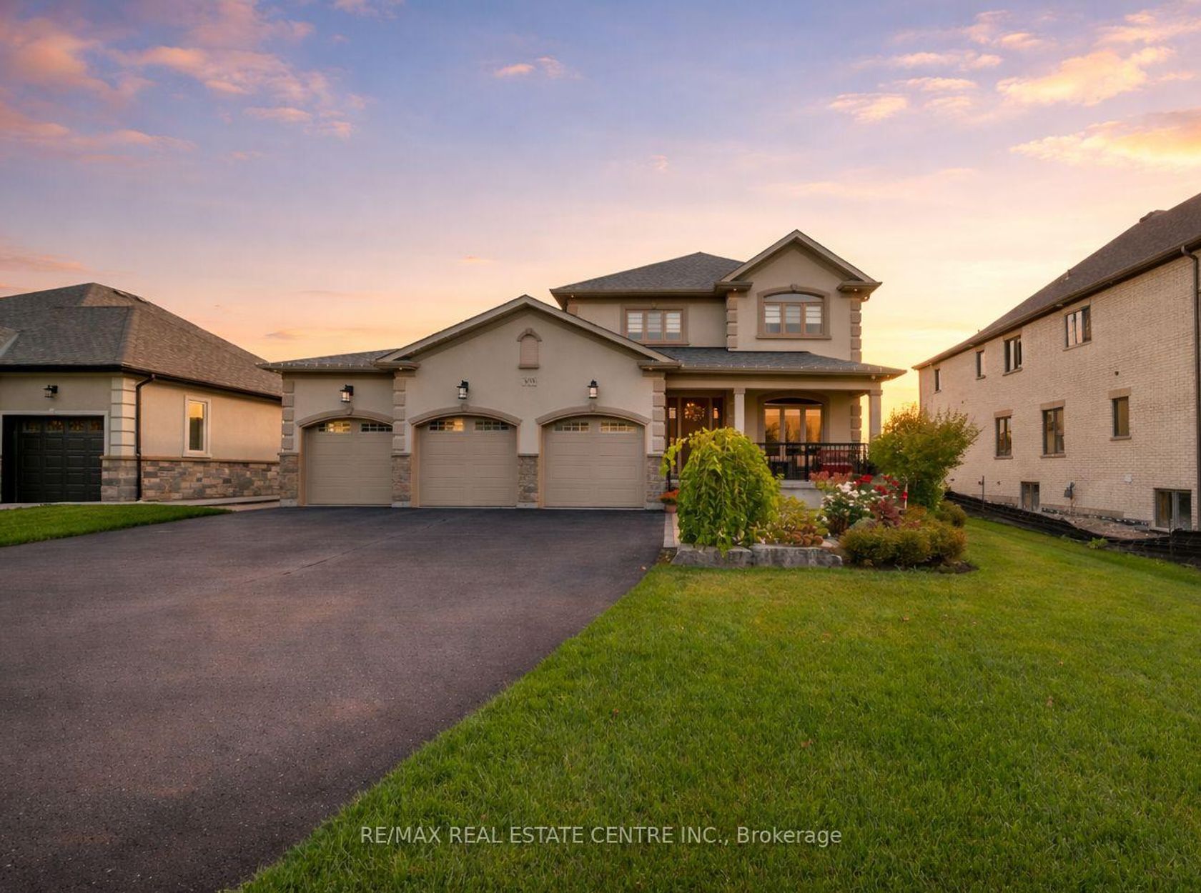 303 Sunnybrae Avenue, Stroud, Innisfil photo number 2