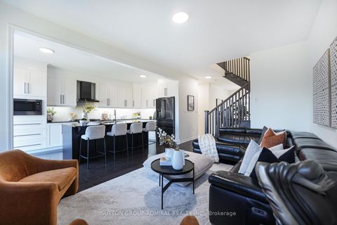 Photo 11 at 18 Morning Sparrow Drive, Kleinburg, Vaughan