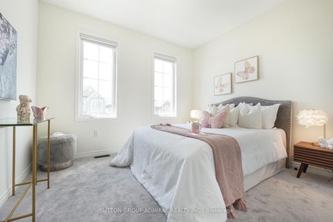 Photo 17 at 18 Morning Sparrow Drive, Kleinburg, Vaughan