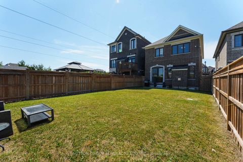 Photo 32 at 18 Morning Sparrow Drive, Kleinburg, Vaughan