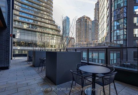 Photo 19 at 5205 - 8 Wellesley Street W, Bay Street Corridor, Toronto