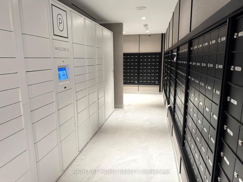 Photo 24 at 5205 - 8 Wellesley Street W, Bay Street Corridor, Toronto