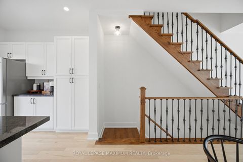 Photo 14 at 37 - 126 Resurrection Road, City Centre West, Toronto
