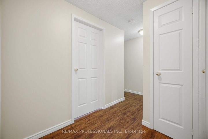 Photo 22 at 114 - 2440 Bromsgrove Road, Clarkson, Mississauga