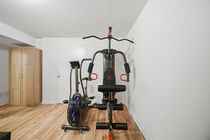 Photo 41 at 114 - 2440 Bromsgrove Road, Clarkson, Mississauga