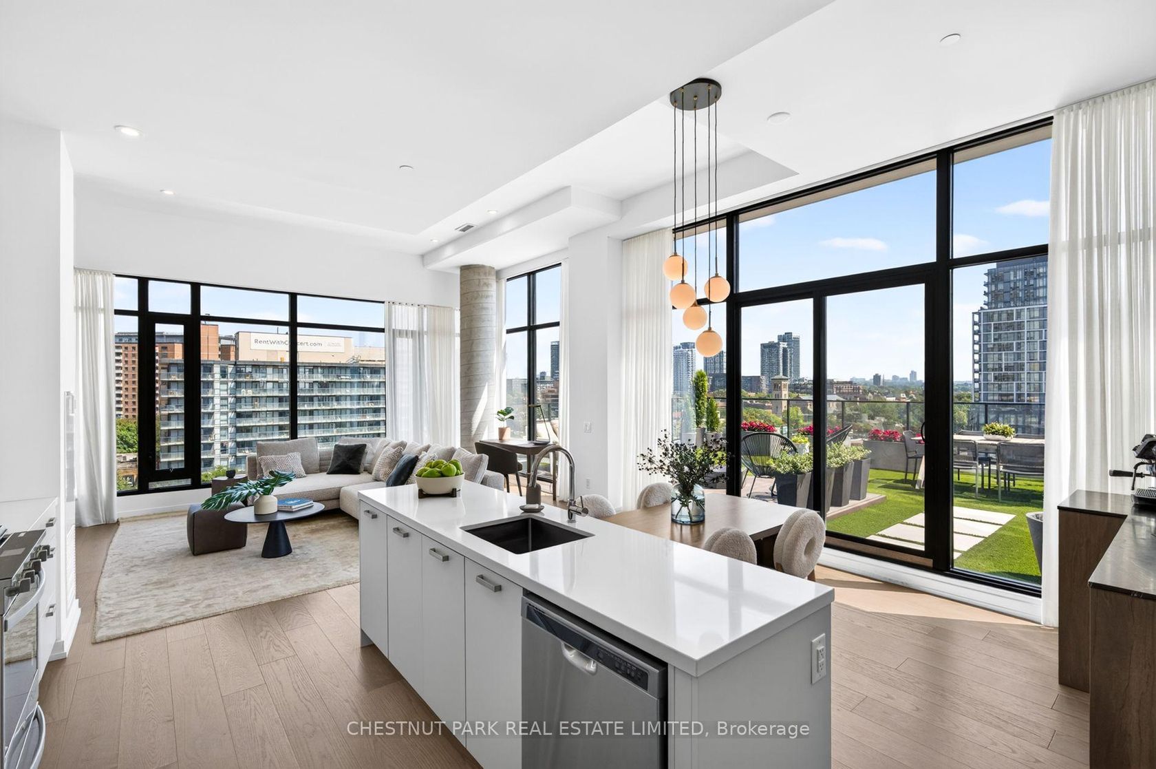 902 - 55 Ontario Street, Moss Park, Toronto 