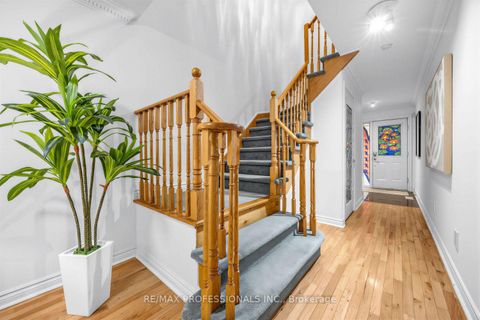 Photo 13 at 7 Briarly Lane, Kingsway South, Toronto