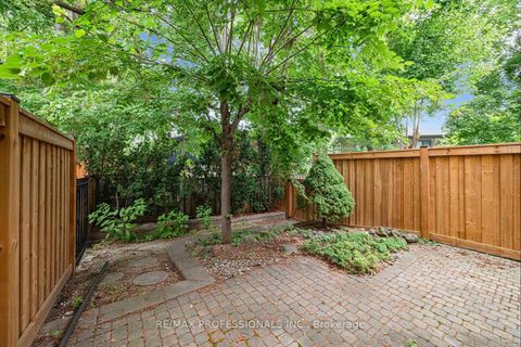 Photo 32 at 7 Briarly Lane, Kingsway South, Toronto