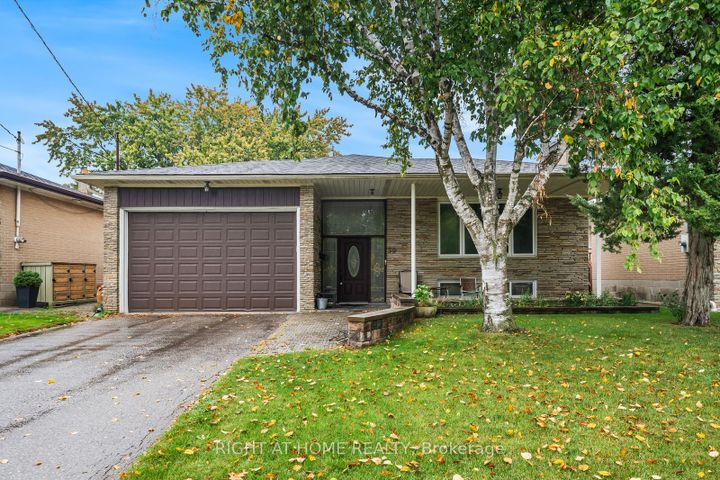 Photo 0 at 39 Heathview Avenue, Bayview Village, Toronto