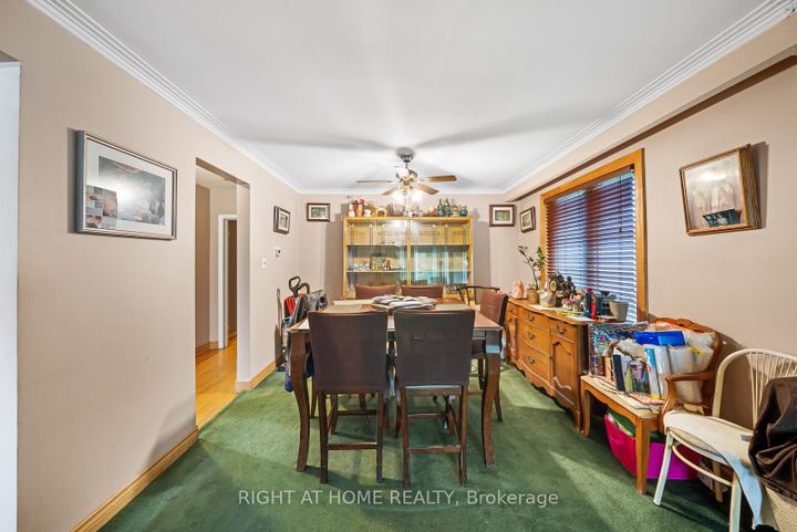 Photo 5 at 39 Heathview Avenue, Bayview Village, Toronto