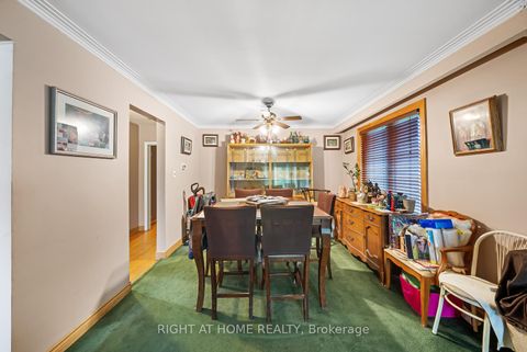 Photo 5 at 39 Heathview Avenue, Bayview Village, Toronto