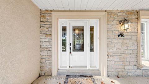 Photo 4 at 20 Blackforest Drive, Oak Ridges, Richmond Hill