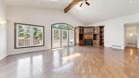 Photo 7 at 20 Blackforest Drive, Oak Ridges, Richmond Hill