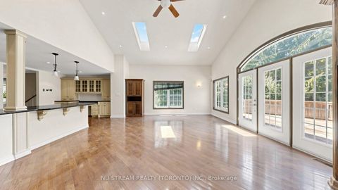 Photo 8 at 20 Blackforest Drive, Oak Ridges, Richmond Hill