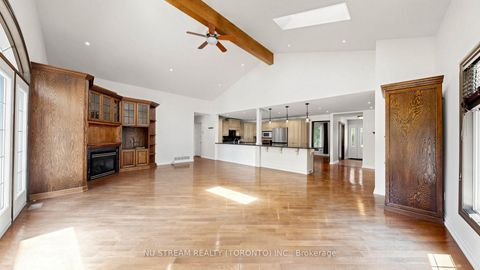 Photo 9 at 20 Blackforest Drive, Oak Ridges, Richmond Hill
