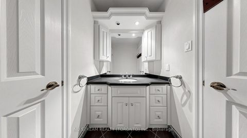 Photo 18 at 20 Blackforest Drive, Oak Ridges, Richmond Hill