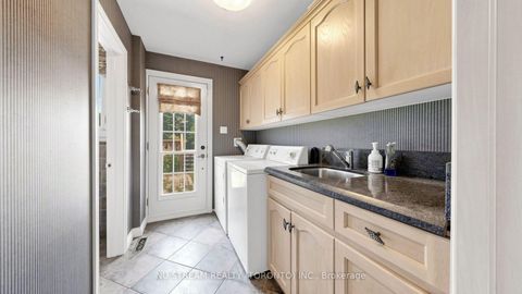 Photo 23 at 20 Blackforest Drive, Oak Ridges, Richmond Hill