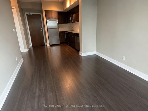 Photo 9 at 907 - 2212 Lake Shore Boulevard W, Mimico, Toronto