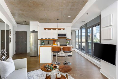 Photo 13 at 212 - 90 Trinity Street, Moss Park, Toronto