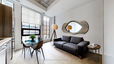 Photo 7 at 201 - 608 Richmond Street W, Waterfront Communities C1, Toronto