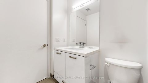 Photo 18 at 201 - 608 Richmond Street W, Waterfront Communities C1, Toronto