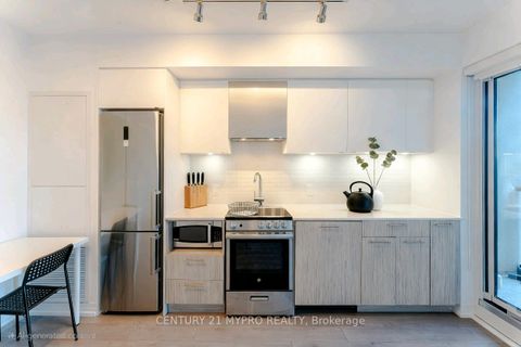 Photo 9 at 735 - 251 Jarvis Street, Moss Park, Toronto