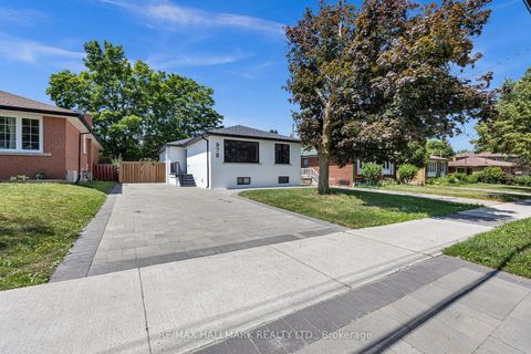 Photo 1 at 978 Midland Avenue, Eglinton East, Toronto