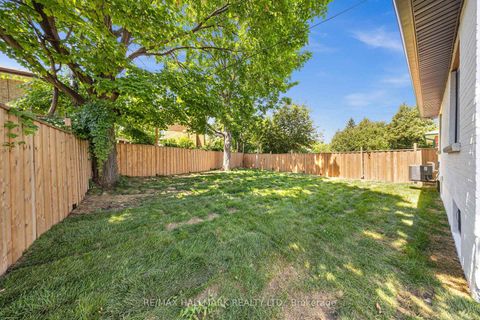 Photo 7 at 978 Midland Avenue, Eglinton East, Toronto