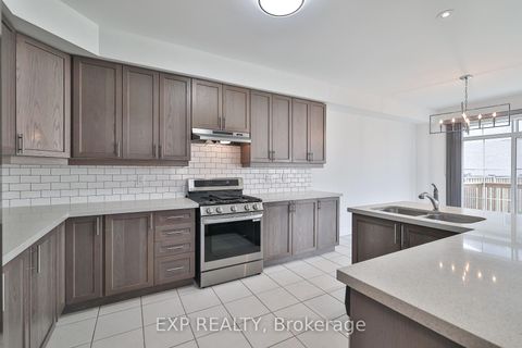 Photo 14 at 1487 Farrow Cres Crescent, Rural Innisfil, Innisfil