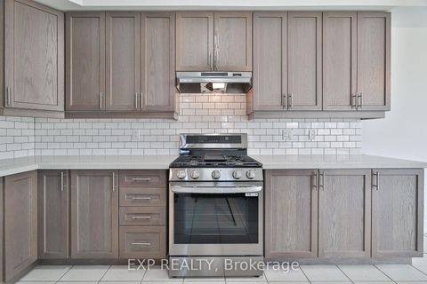 Photo 15 at 1487 Farrow Cres Crescent, Rural Innisfil, Innisfil