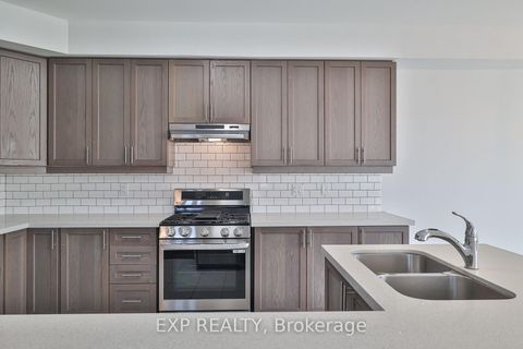 Photo 16 at 1487 Farrow Cres Crescent, Rural Innisfil, Innisfil