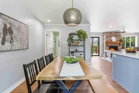 Photo 11 at 101 Maple Avenue, Sutton & Jackson's Point, Georgina