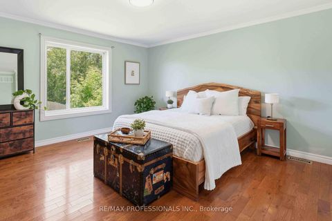 Photo 15 at 101 Maple Avenue, Sutton & Jackson's Point, Georgina