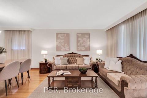 Photo 7 at 4 Gatesgill Crescent, CFB, Toronto