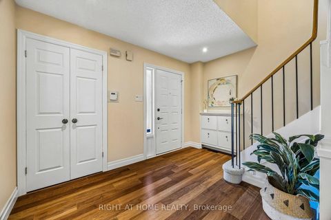 Photo 2 at 44 Protea Gardens, Bayview Village, Toronto