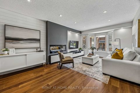 Photo 6 at 44 Protea Gardens, Bayview Village, Toronto