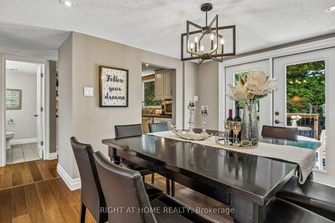 Photo 13 at 44 Protea Gardens, Bayview Village, Toronto