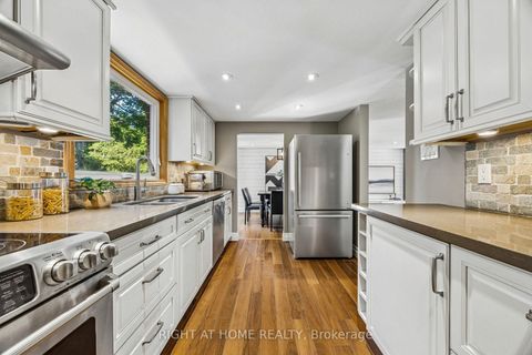 Photo 16 at 44 Protea Gardens, Bayview Village, Toronto