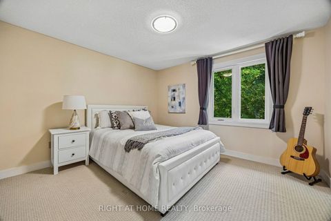 Photo 32 at 44 Protea Gardens, Bayview Village, Toronto