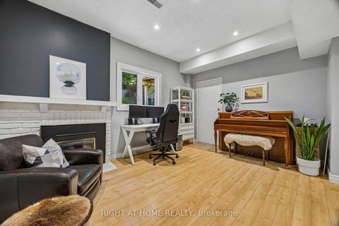 Photo 36 at 44 Protea Gardens, Bayview Village, Toronto