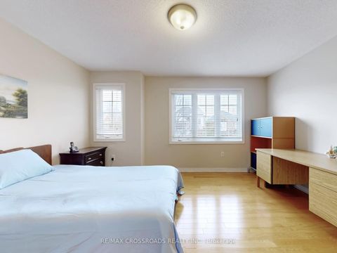 Photo 16 at 39 Pantano Drive, Patterson, Vaughan