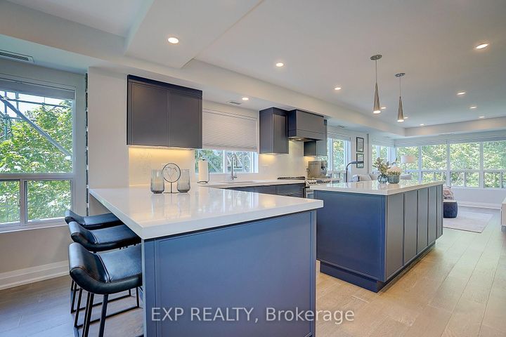 Photo 8 at 321 - 900 Bogart Mill Trail, College Manor, Newmarket