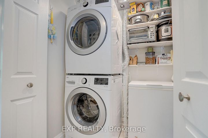 Photo 24 at 321 - 900 Bogart Mill Trail, College Manor, Newmarket