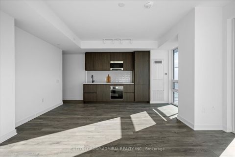 Photo 1 at 2902 - 127 Broadway Avenue, Mount Pleasant West, Toronto