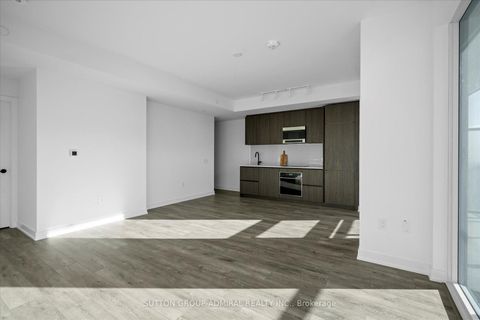 Photo 2 at 2902 - 127 Broadway Avenue, Mount Pleasant West, Toronto