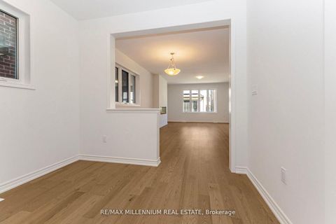 Photo 4 at 54 Gretzky Avenue, Rural Barrie Southeast, Barrie