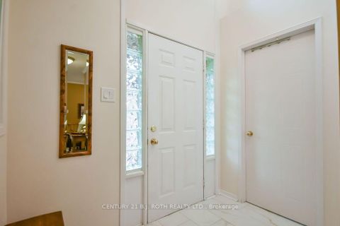 Photo 3 at 62 Benson Drive, Northwest, Barrie